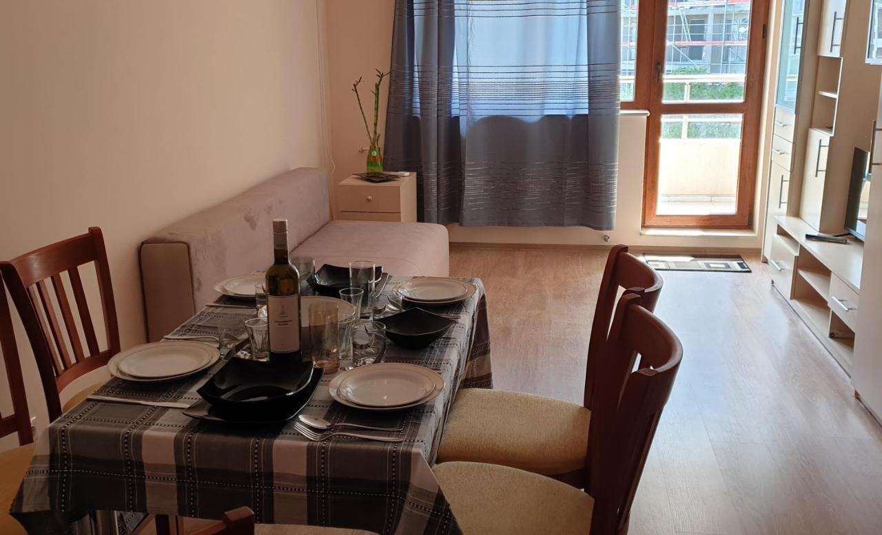 فارنا Family Holiday Apartments Breez 1 المظهر الخارجي الصورة