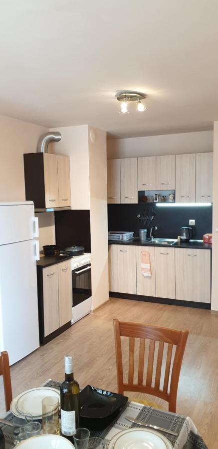فارنا Family Holiday Apartments Breez 1 المظهر الخارجي الصورة