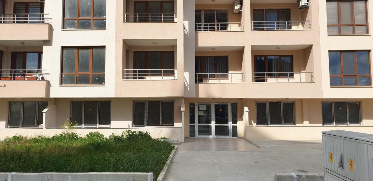 فارنا Family Holiday Apartments Breez 1 المظهر الخارجي الصورة